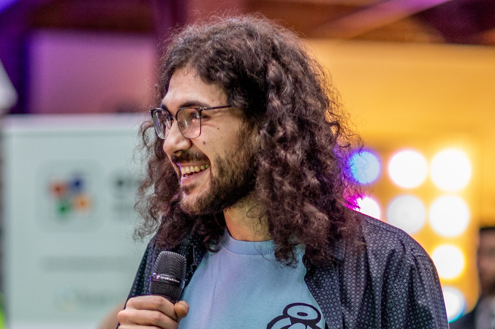 Diese Foto ist Urheberrechtlich geschützt und darf nur mit Erlaubnis des Urhebers und unter Angabe des Copyrights „© Jonas Richter“ veröffentlicht werden.

Das Foto darf im Rahmen der redaktionellen Arbeit bearbeitet werden. Diese Bearbeitung umfasst lediglich das Zuschneiden.