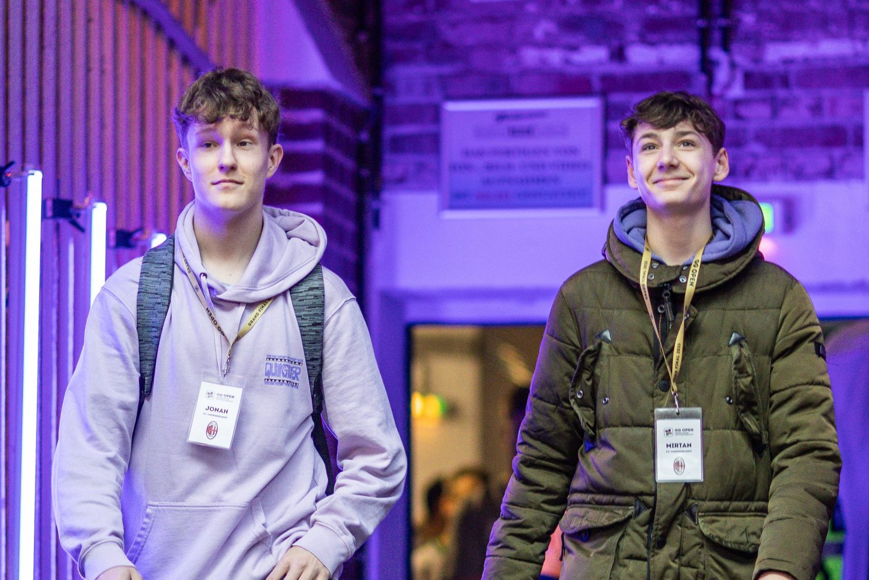 Diese Foto ist Urheberrechtlich geschützt und darf nur mit Erlaubnis des Urhebers und unter Angabe des Copyrights „© Jonas Richter“ veröffentlicht werden.

Das Foto darf im Rahmen der redaktionellen Arbeit bearbeitet werden. Diese Bearbeitung umfasst lediglich das Zuschneiden.