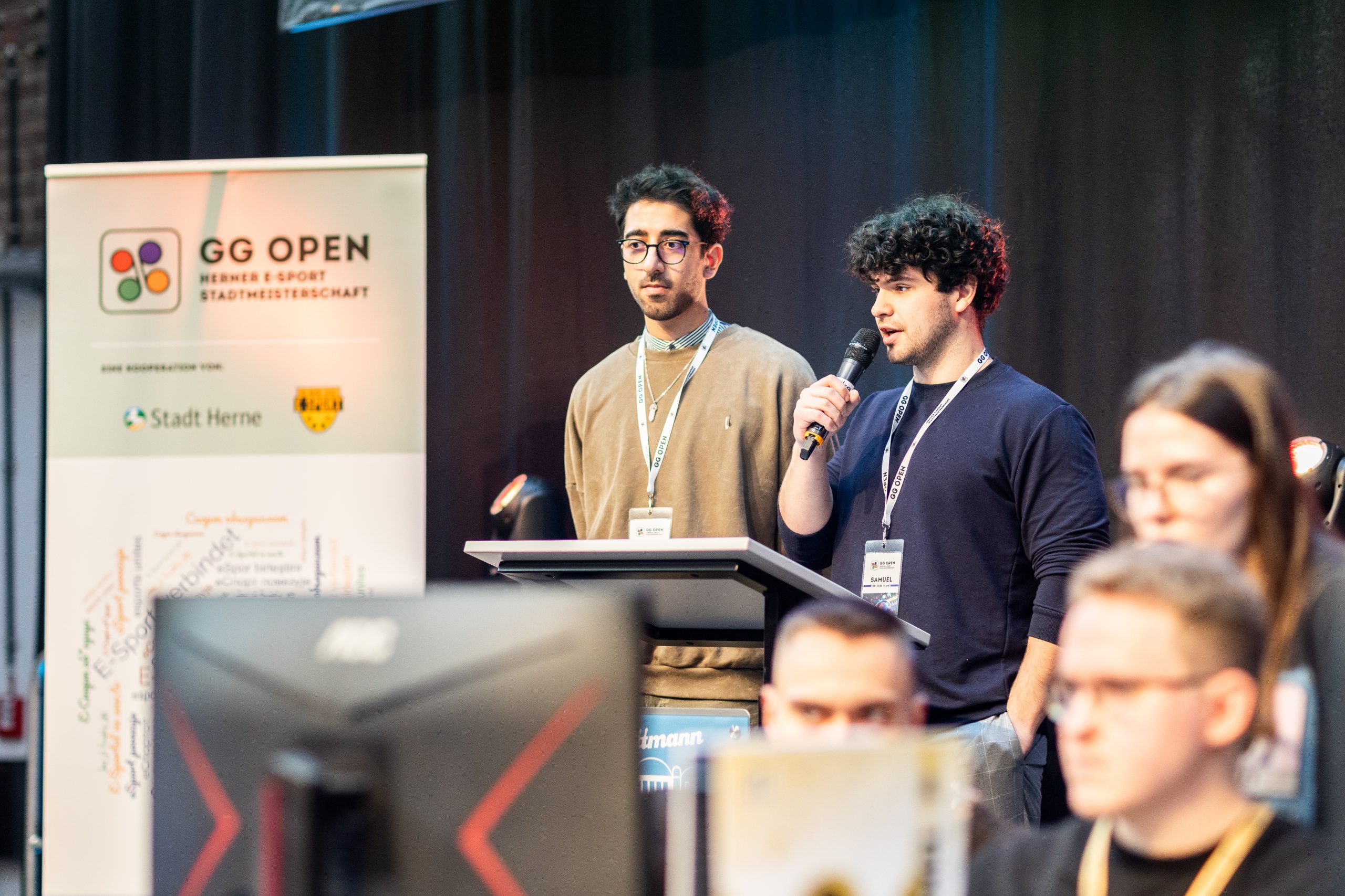 Diese Foto ist Urheberrechtlich geschützt und darf nur mit Erlaubnis des Urhebers und unter Angabe des Copyrights „© Jonas Richter“ veröffentlicht werden.

Das Foto darf im Rahmen der redaktionellen Arbeit bearbeitet werden. Diese Bearbeitung umfasst lediglich das Zuschneiden.