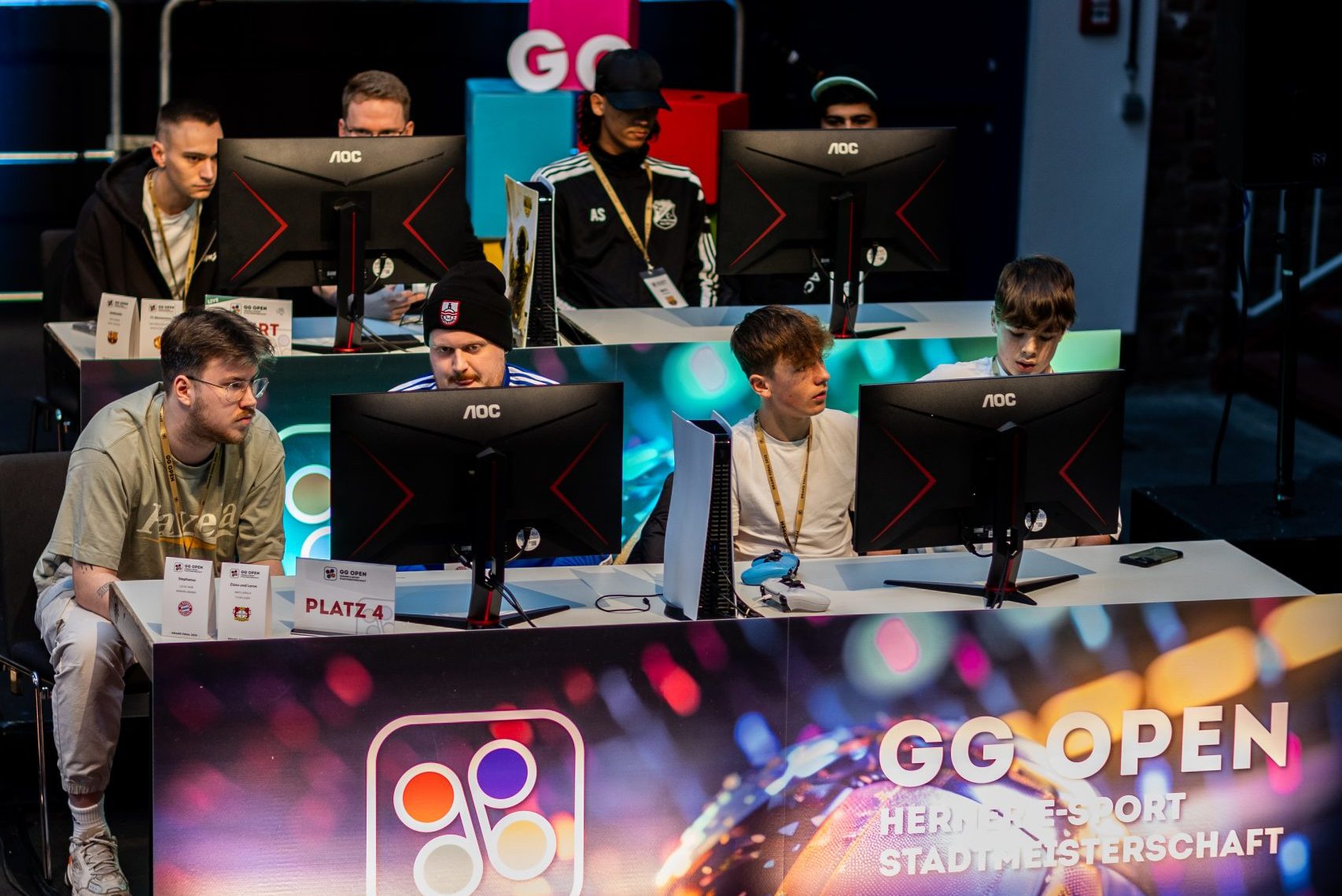 Diese Foto ist Urheberrechtlich geschützt und darf nur mit Erlaubnis des Urhebers und unter Angabe des Copyrights „© Jonas Richter“ veröffentlicht werden.

Das Foto darf im Rahmen der redaktionellen Arbeit bearbeitet werden. Diese Bearbeitung umfasst lediglich das Zuschneiden.